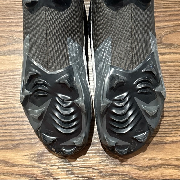 Size 10 Nike Vapor Edge Speed 360 2 Black Smoke Grey Football Cleats DA5455-010 main image 15